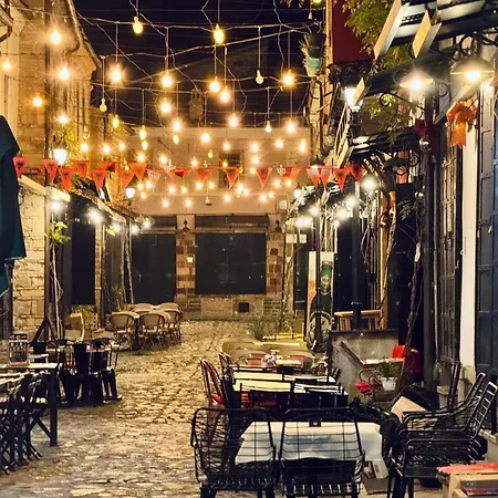 Za Korça